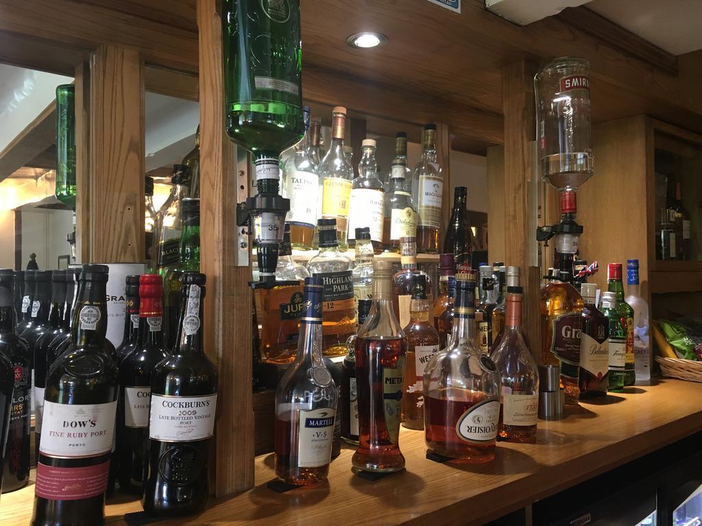 Three Horseshoes Inn 버빈홀 외부 사진