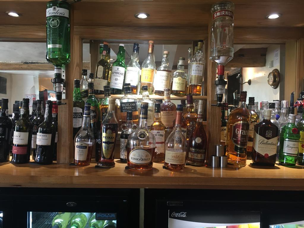 Three Horseshoes Inn 버빈홀 외부 사진