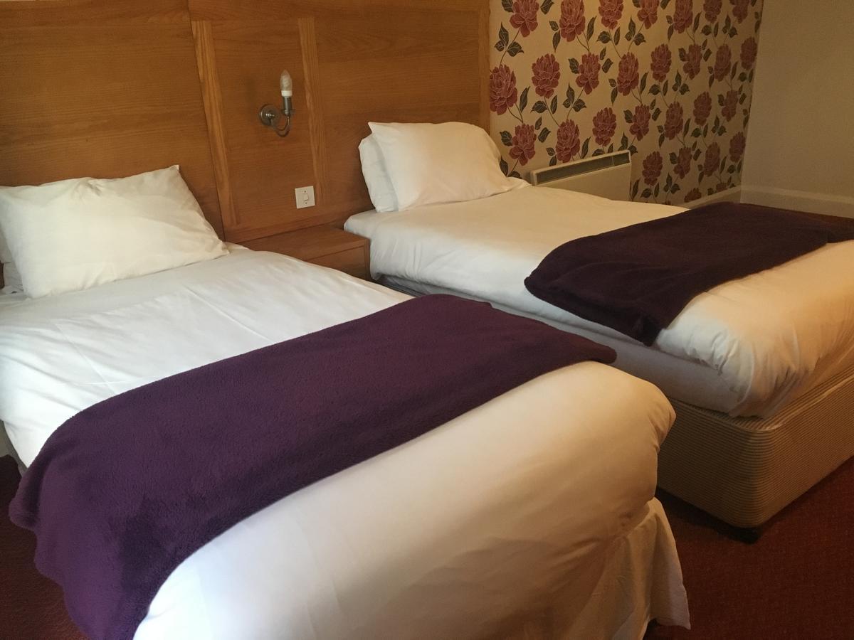Three Horseshoes Inn 버빈홀 외부 사진
